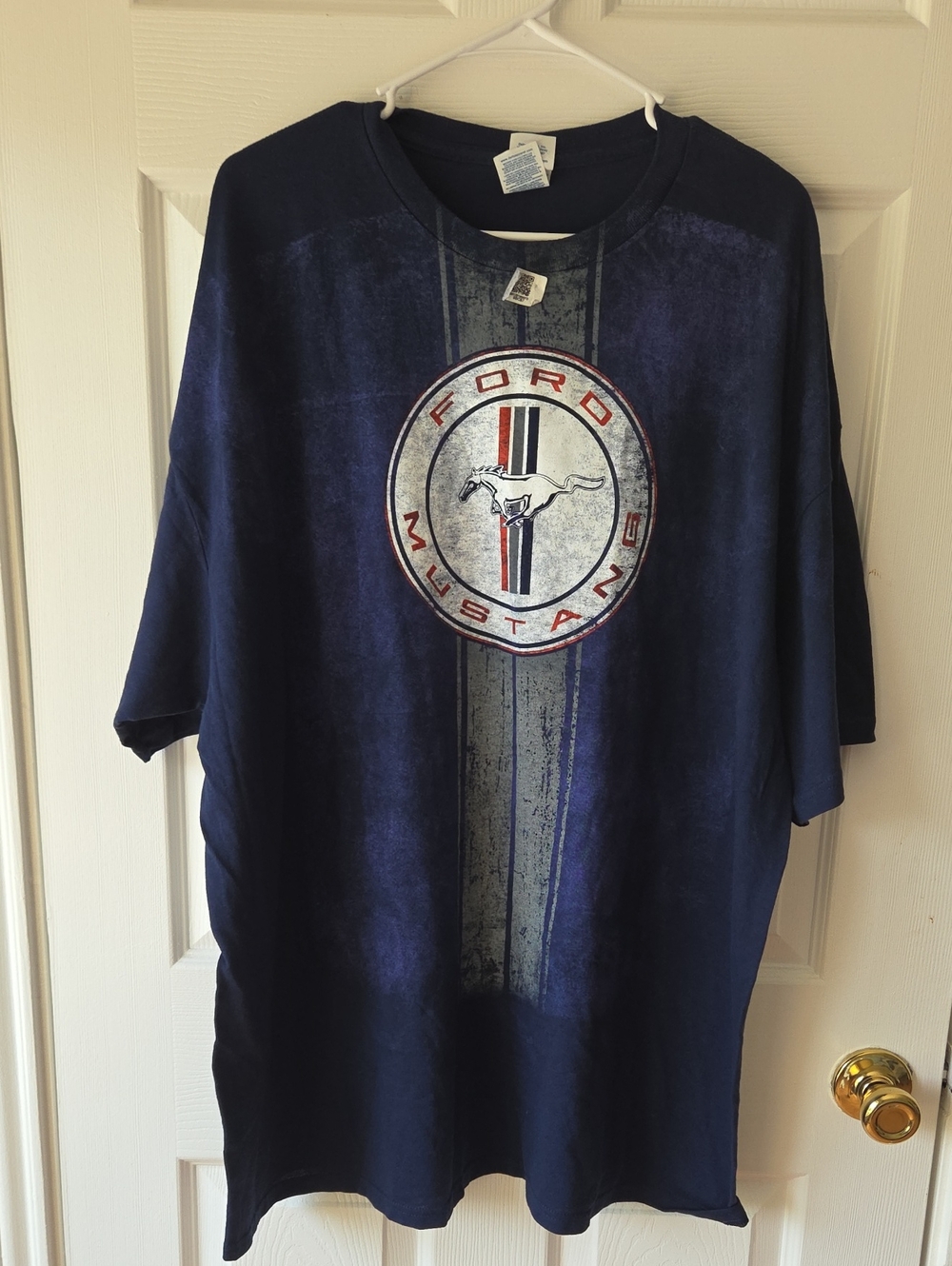 Ford Mustang Men's Graphic Tshirt Sz M, 3XL Muscle Car Navy Logo NWT Official